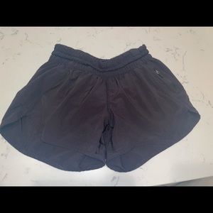 Lululemon black shorts